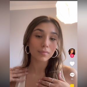 STUNNING Mejuri Bold Pearl Hoop Earrings